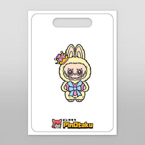 Queen Critter [Enamel Pin]
